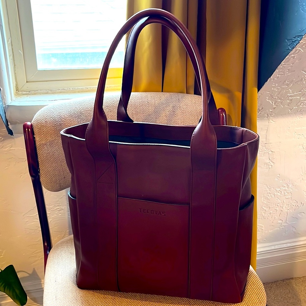 Tecovas carryall leather tote